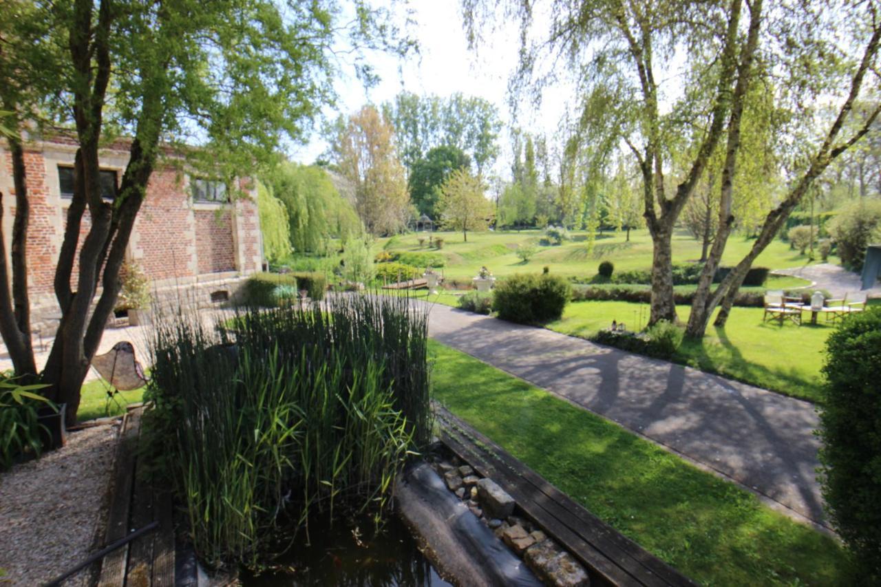 Chateau De Ruesnes エクステリア 写真